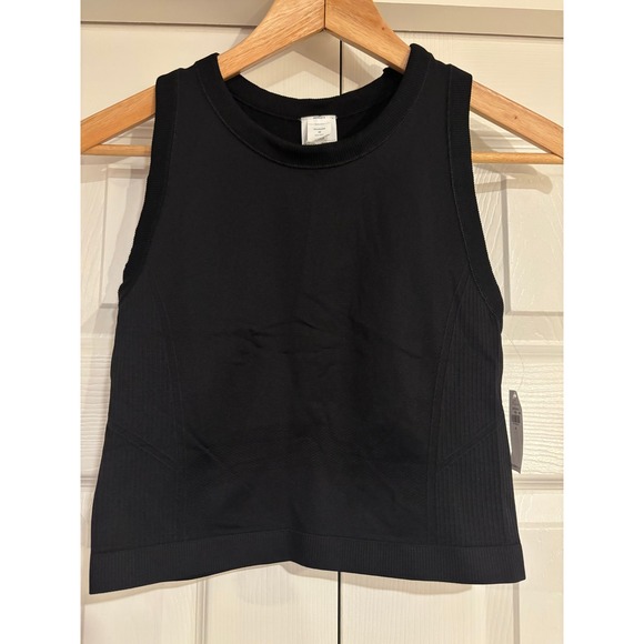 Old Navy Tops - Old Navy Fluid Seamless Fitted Crop Tank Top Black Activewear Women's M NWT